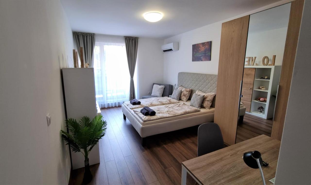 Luxury Quiet Apartment In The City Center 플로브디프 외부 사진