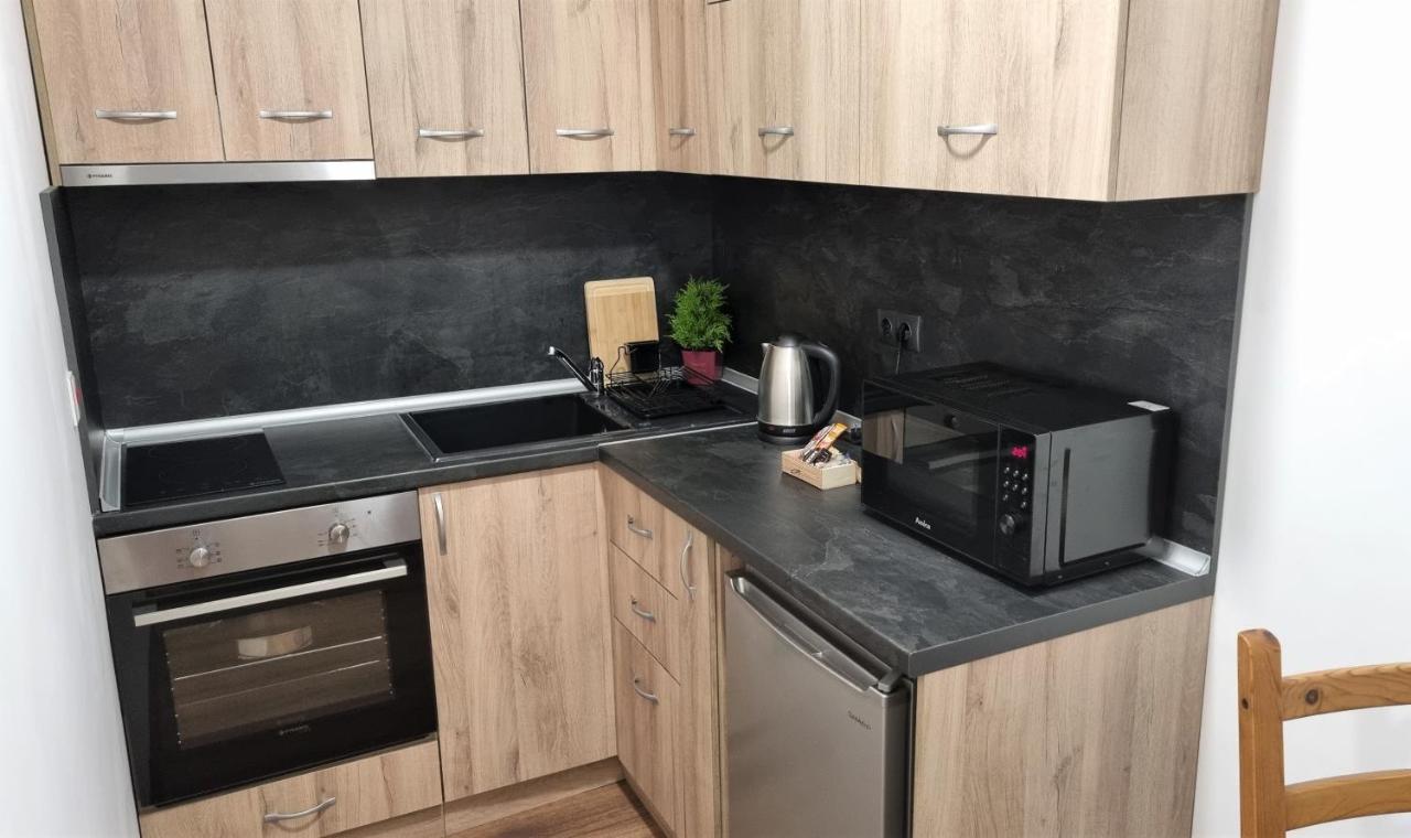 Luxury Quiet Apartment In The City Center 플로브디프 외부 사진
