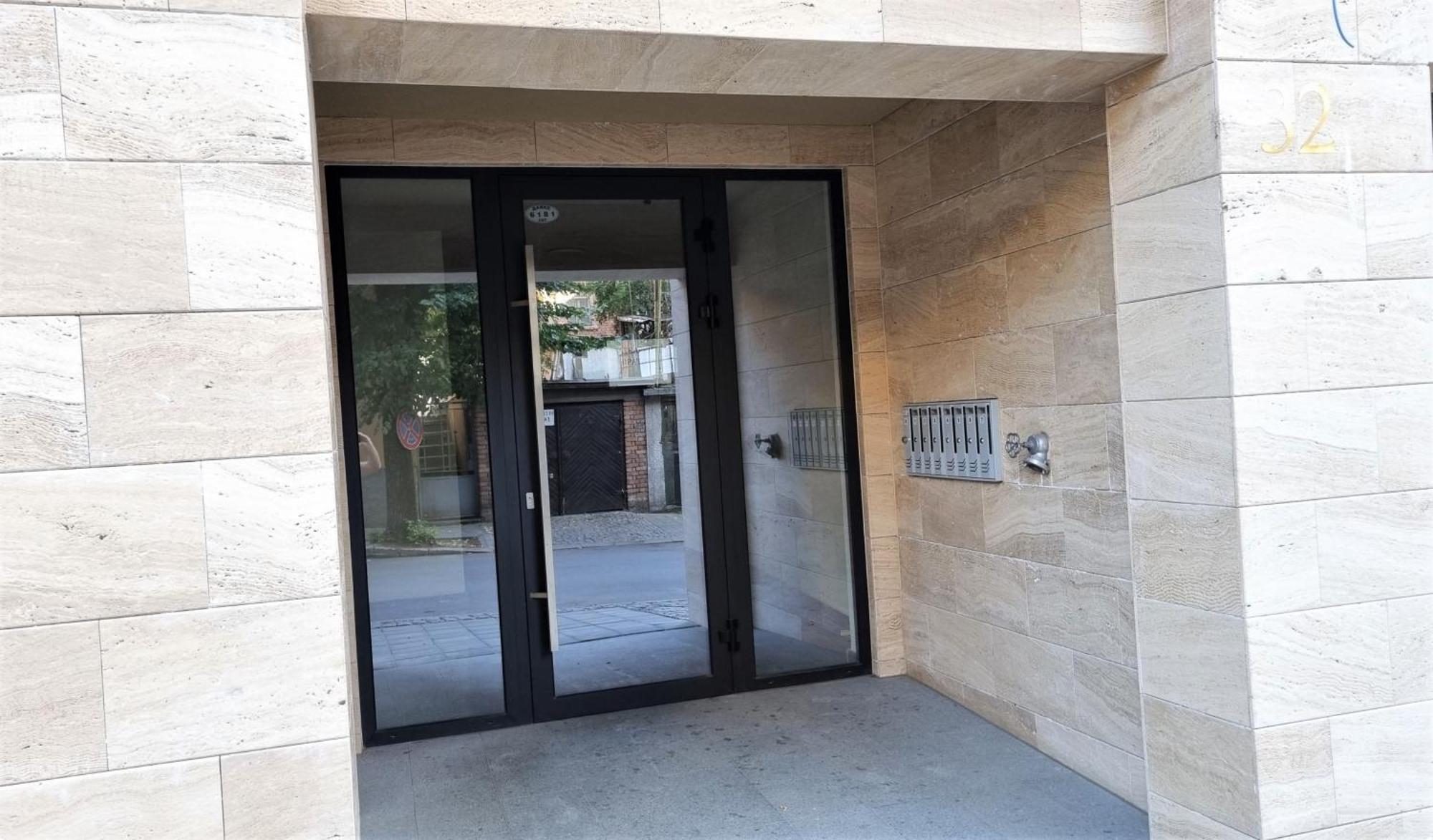 Luxury Quiet Apartment In The City Center 플로브디프 외부 사진